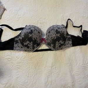 Victoria’s Secret 34 DD